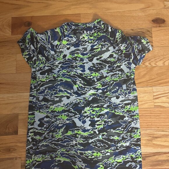 Under Armour Tech Logo Print Camo Short Sleeve Shirt Youth Large - Picture 4 of 5